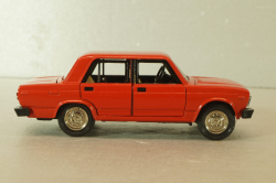 Ваз-2105 А39 Жигули, красный, Тантал/Радон 1:43