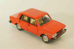 Ваз-2105 А39 Жигули, красный, Тантал/Радон 1:43
