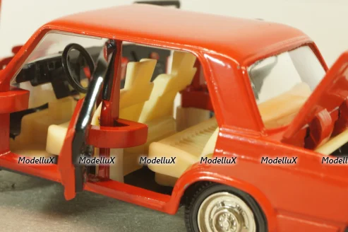 Ваз-2105 А39 Жигули, красный, Тантал/Радон 1:43
