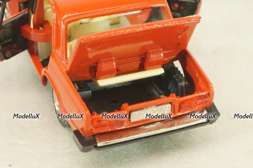 Ваз-2105 А39 Жигули, красный, Тантал/Радон 1:43