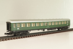 Вагон пассажирский 2-й класс, (number 61 80 20-80-017), 4-х осный, DB, Epoche IV (1970–1985) с освещением, зеленый, 3220, Arnold 1:160 (N)