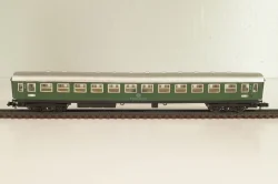 Вагон пассажирский 2-й класс, (number 61 80 20-80-017), 4-х осный, DB, Epoche IV (1970–1985) с освещением, зеленый, 3220, Arnold 1:160 (N)