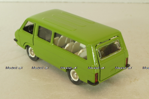 Раф-2203 Латвия А18, оливковый, Тантал/Радон 1:43