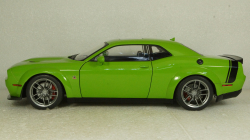 Dodge Challenger R/T Scat Pack Widebody 2020 Green, S1805704, Solido 1:18