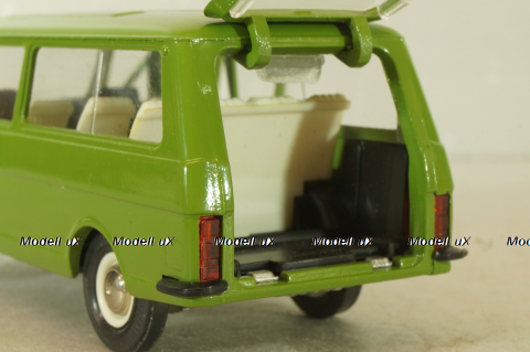 Раф-2203 Латвия А18, оливковый, Тантал/Радон 1:43