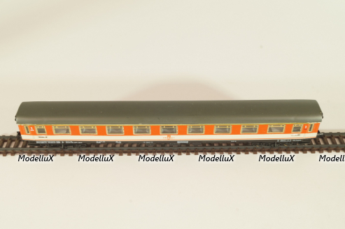 Вагон пассажирский 1-й клас, (number 104 21), 4-х осный, DB, Epoche IV (1970–1985) с освещением, оранжевый/бежевый, 3211, Arnold 1:160 (N)