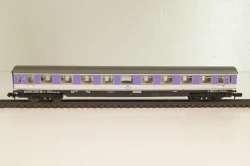 Вагон пассажирский 2-й клас, (number 51 80 52-60 113-6), 4-х осный, DB, Epoche IV (1970–1985) с освещением, фиолетовый, 3216, Arnold 1:160 (N)
