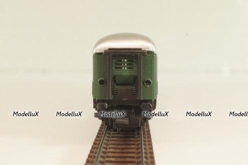 Вагон багажный, (number 60 80 92-40-211), 4-х осный, DB, Epoche IV (1970–1985) с освещением, зеленый, 0324, Arnold 1:160 (N) 