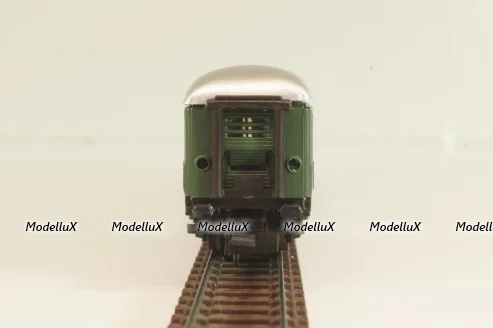 Вагон багажный, (number 60 80 92-40-211), 4-х осный, DB, Epoche IV (1970–1985) с освещением, зеленый, 0324, Arnold 1:160 (N) 
