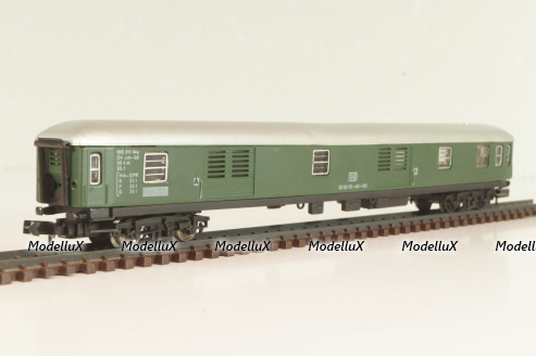 Вагон багажный, (number 60 80 92-40-211), 4-х осный, DB, Epoche IV (1970–1985) с освещением, зеленый, 0324, Arnold 1:160 (N) 