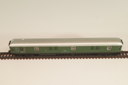 Вагон багажный, (number 60 80 92-40-211), 4-х осный, DB, Epoche IV (1970–1985) с освещением, зеленый, 0324, Arnold 1:160 (N) 