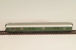 Вагон багажный, (number 60 80 92-40-211), 4-х осный, DB, Epoche IV (1970–1985) с освещением, зеленый, 0324, Arnold 1:160 (N) 