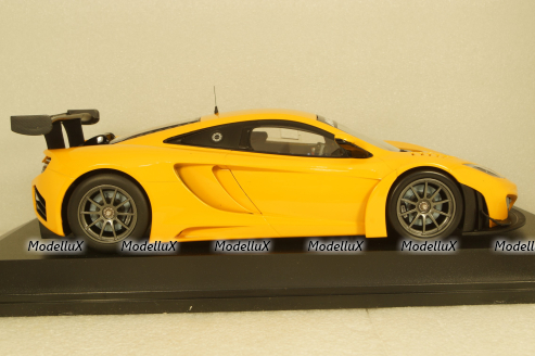 McLaren 12C GT3 Street 2013 orange, 151121391, Minichamps 1:18