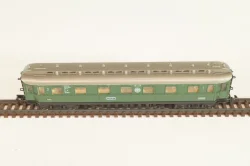 Вагон пассажирский, 1/2-класс (number 178295), 4-х осный, DR, Epoche II (1920 - 1950) с освещением, зеленый, 0338, Arnold 1:160 (N)
