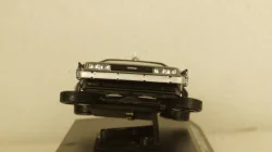 Delorean Back to the Future part II, Skynet 1:43 Уценка!