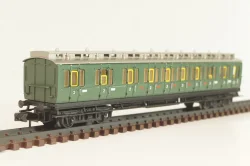 Вагон пассажирский, 2/3-класс (number), 4-х осный, DRG, Epoche II (1920 - 1950) с освещением, зеленый, 2931, Arnold 1:160 (N)
