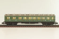 Вагон пассажирский, 2/3-класс (number), 4-х осный, DRG, Epoche II (1920 - 1950) с освещением, зеленый, 2931, Arnold 1:160 (N)