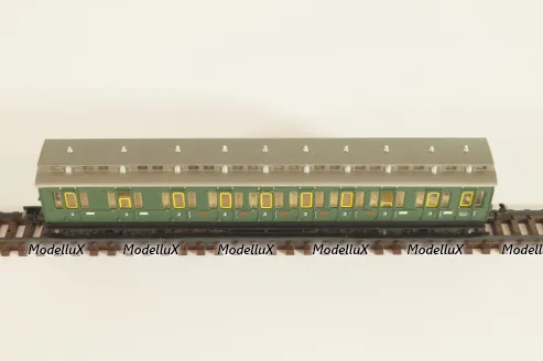 Вагон пассажирский, 2/3-класс (number), 4-х осный, DRG, Epoche II (1920 - 1950) с освещением, зеленый, 2931, Arnold 1:160 (N)