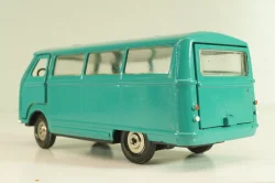 Раф-977, зеленый, з-д Двигатель г.Ленинград, 1:43