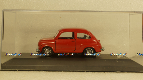 Seat 500 red, Gusval 1:43 Уценка!