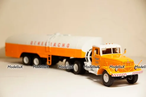 Зил-4331Ц синий/желтый, з-д Вега 1:43 