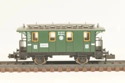Вагон пассажирский 3 -й клас, (number 049 033), 2-х осный, DRG, Epoche II (1920 - 1950) с освещением, зеленый, 8051, Fleischmann 1:160 (N)