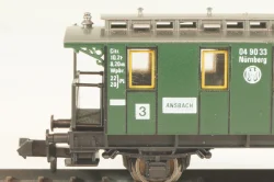 Вагон пассажирский 3 -й клас, (number 049 033), 2-х осный, DRG, Epoche II (1920 - 1950) с освещением, зеленый, 8051, Fleischmann 1:160 (N)