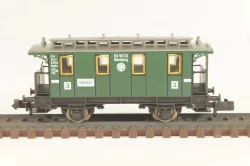 Вагон пассажирский 3 -й клас, (number 049 033), 2-х осный, DRG, Epoche II (1920 - 1950) с освещением, зеленый, 8051, Fleischmann 1:160 (N)