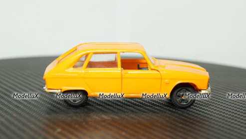 Renault 16 оранжевая