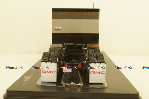 GMC General Truck 1980 Black Silver, TR117,  IXO 1:43 
