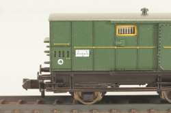 Вагон багажный, (number 055 878), 3-х осный, DRG, Epoche II (1920 - 1950) с освещением, зеленый, 8095, Fleischmann 1:160 (N)