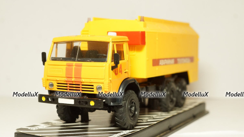 Ford England Granada MKII Torneo 1980, CLC399N IXO 1:43