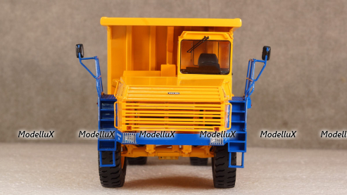 Ford England Granada MKII Torneo 1980, CLC399N IXO 1:43