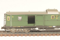 Вагон багажный, (number 108 601), 4-х осный, DRG, Epoche II (1920 - 1950) с освещением, зеленый, 8084, Fleischmann 1:160 (N)