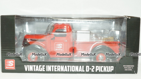 International D-2 Pick up 1937, red, 49-0365, First gear 1:25