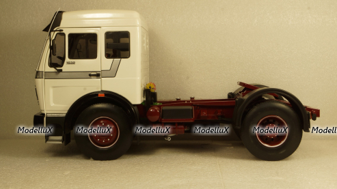 Mercedes NG 1632 1973 white, RK180043, Road Kings 1:18