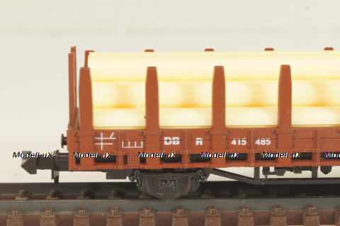 Вагон платформа, с грузом "трубы" (number 415 485), 2-х осный, DB, Epoche III (1949 - 1970), коричневый, 2303, Roco 1:160 (N)