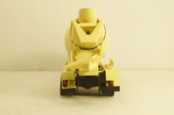 Berliet PMH 12 6x4 Cement Mixer Beton de Paris, yellow 1969, Hachette 1:43