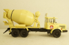 Berliet PMH 12 6x4 Cement Mixer Beton de Paris, yellow 1969, Hachette 1:43