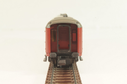 Вагон ресторан (number 51 80 88-40 223-6), 4-х осный, DB, Epoche IV (1970–1985) с освещением, красный, 02268A, Roco 1:160 (N)