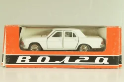 Газ-3102 Волга, белая, з-д. Газ 1:43