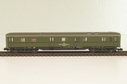 Вагон почтовый Deutsche Bundespost (number 50 80 00-12 608-7), 4-х осный, DB, Epoche IV (1970–1985) с освещением, зеленый, 02270A, Roco 1:160 (N)