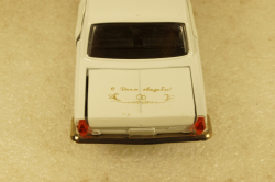 Газ-24 Волга, С Днем Свадьбы, октябрь 2003, Агат 1:43