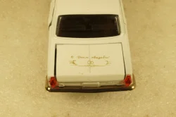 Газ-24 Волга, С Днем Свадьбы, октябрь 2003, Агат 1:43