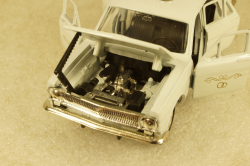 Газ-24 Волга, С Днем Свадьбы, октябрь 2003, Агат 1:43