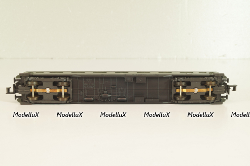 Вагон пассажирский, 1-класс (number 51 80 17-40 026-9), 4-х осный, DB, Epoche IV (1970–1985) с освещением, зеленый, 24236, Roco 1:160 (N)