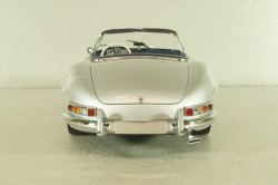 Mercedes-Benz 300SL Roadster (W198) 1957, silver, ‎180039030, Minichamps 1:18
