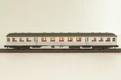 Вагон пассажирский (number 50 80 31-45300-6), 4-х осный, DB, Epoche III (1949 - 1970) серебристый, 40641, Piko 1:160 (N)