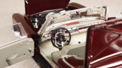 Mercedes 280 SL weinrot, 450035800, Schuco 1:18