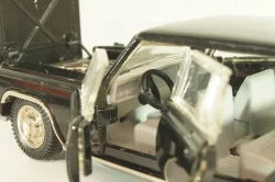 Зил-117, черный,Тантал/Радон 1:43